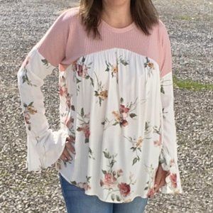 Women's Size XL Long Sleeve Ruffle Cuff Top NWT